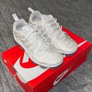 VaporMax Plus All White